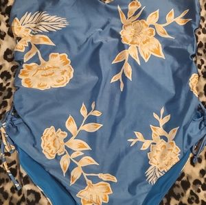 BEAUTIFUL ROXY SWIMSUIT ONE PIECE SZ L